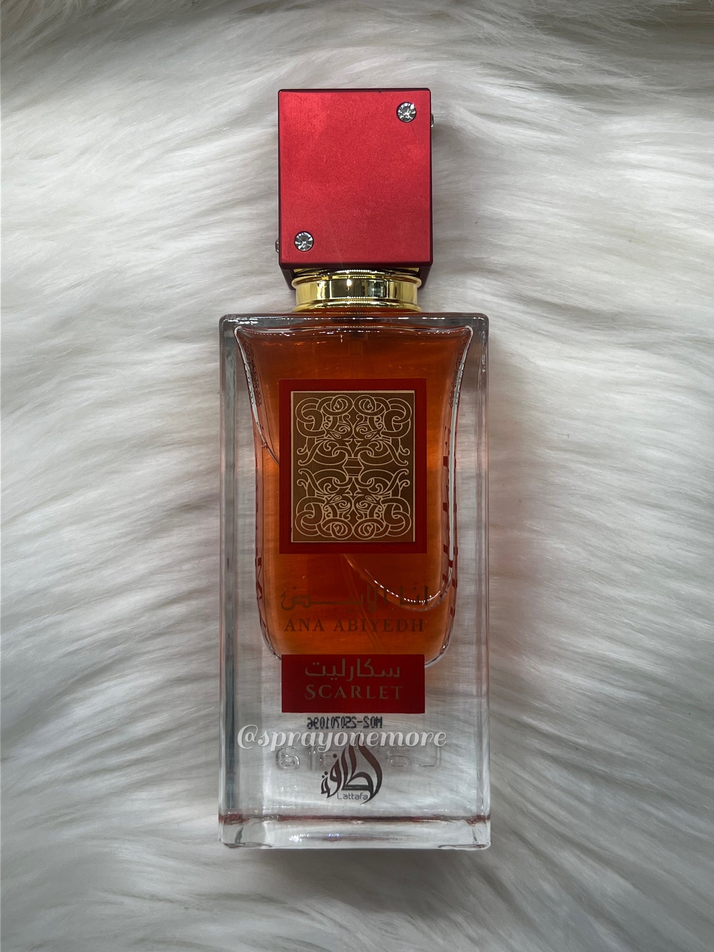 Ana Abiyedh Scarlet